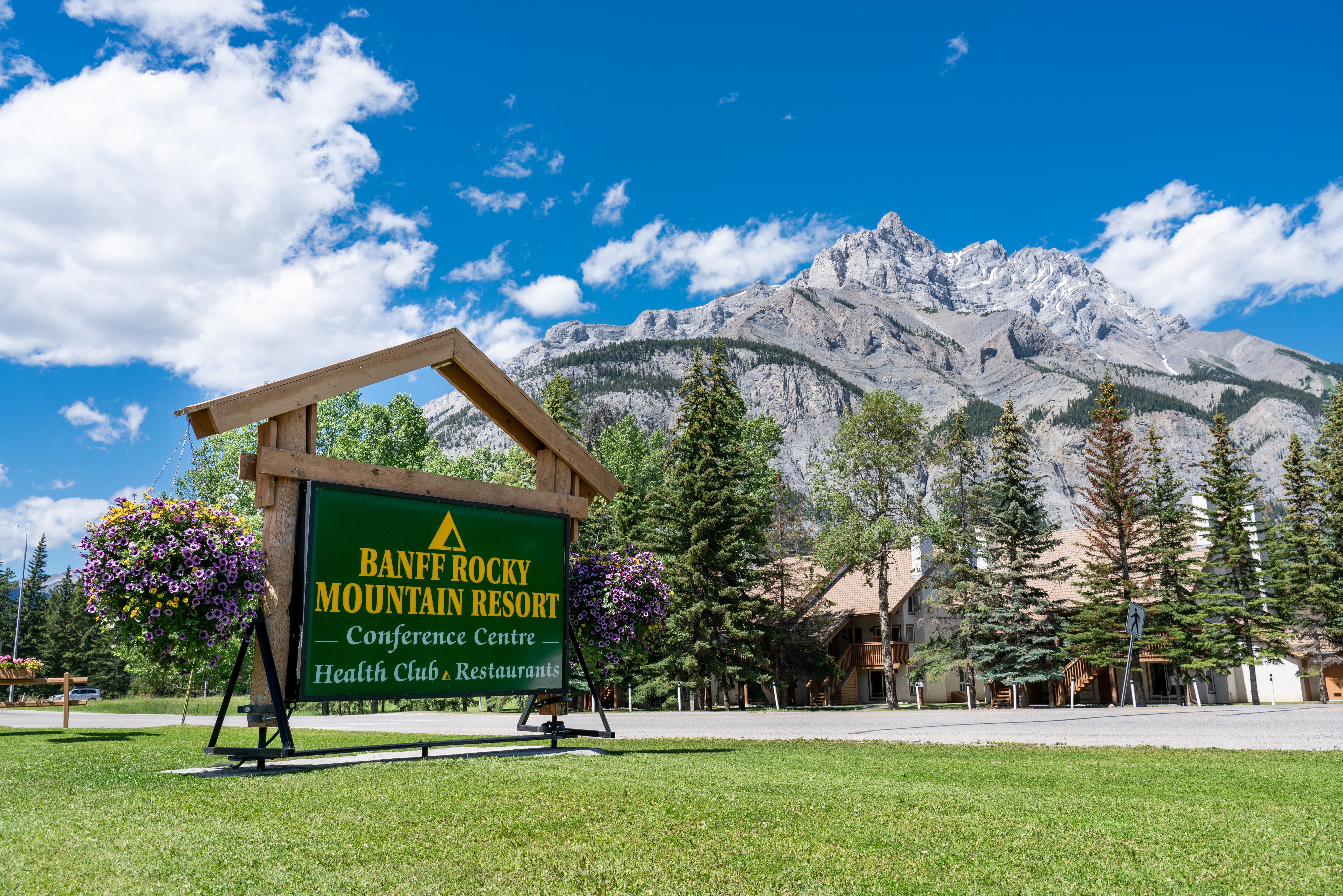 Banff Rocky Mountain Resort Kültér fotó