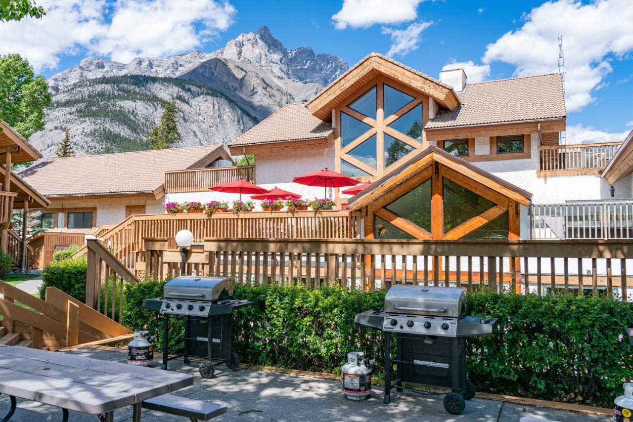 Banff Rocky Mountain Resort Kültér fotó